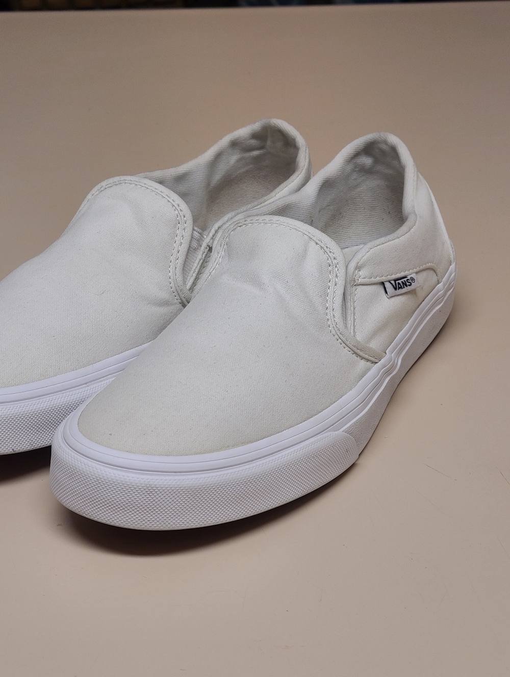 Vans Classic canvas slip on skateboard sneakers size 8 1/2
